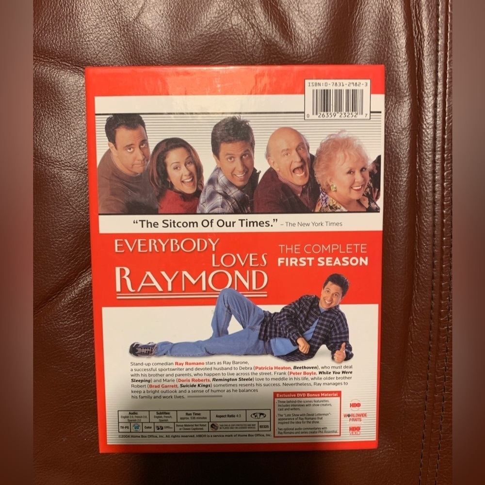 Season 1 -Everybody Loves Raymond 5-disc DVD set. Great condition. - Picture 2 of 3